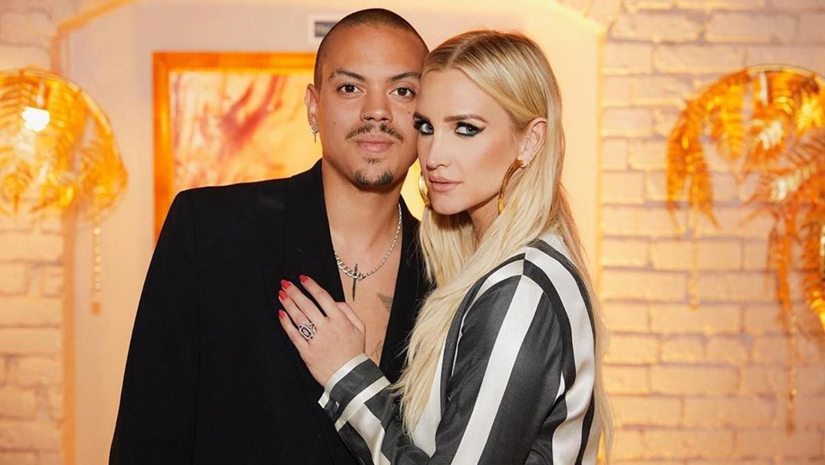 Співачка Ешлі Сімпсон вагітна: зірка втретє стане мамою Співачка Ешлі Сімпсон вагітна: зірка втретє стане мамою