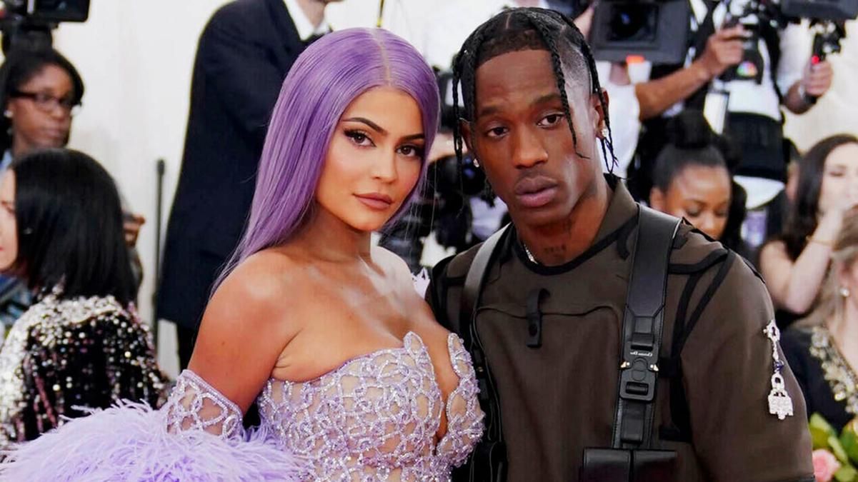 Кайли Дженнер призналась в чувствах к экс-бойфренду: Люблю тебя навсегда Кайли Дженнер призналась в чувствах к экс-бойфренду: Люблю тебя навсегда