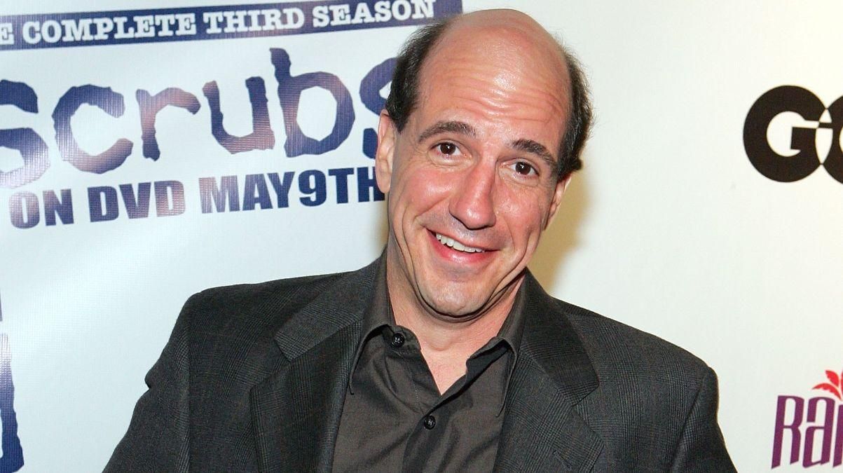 Умер актер сериала "Клиника" Сэм Ллойд: известна причина Умер актер сериала "Клиника" Сэм Ллойд: известна причина