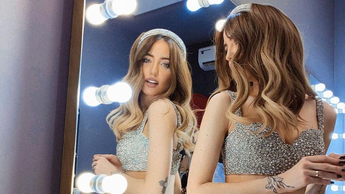 Із неоновими стрілками: Надя Дорофєєва у яскравому образі з 90-х Із неоновими стрілками: Надя Дорофєєва у яскравому образі з 90-х