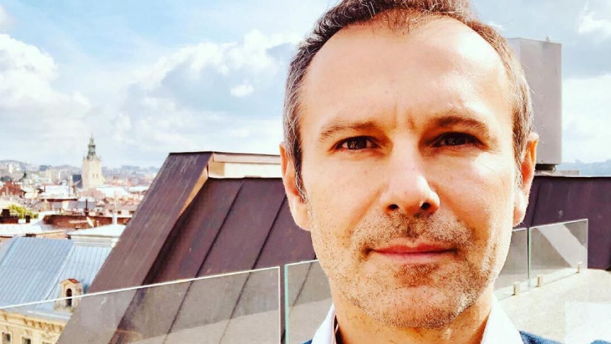 Вакарчук підтримав переможців Золотої Дзиги та улюблений фільм: З кожним роком все сильніше Вакарчук підтримав переможців Золотої Дзиги та улюблений фільм: З кожним роком все сильніше