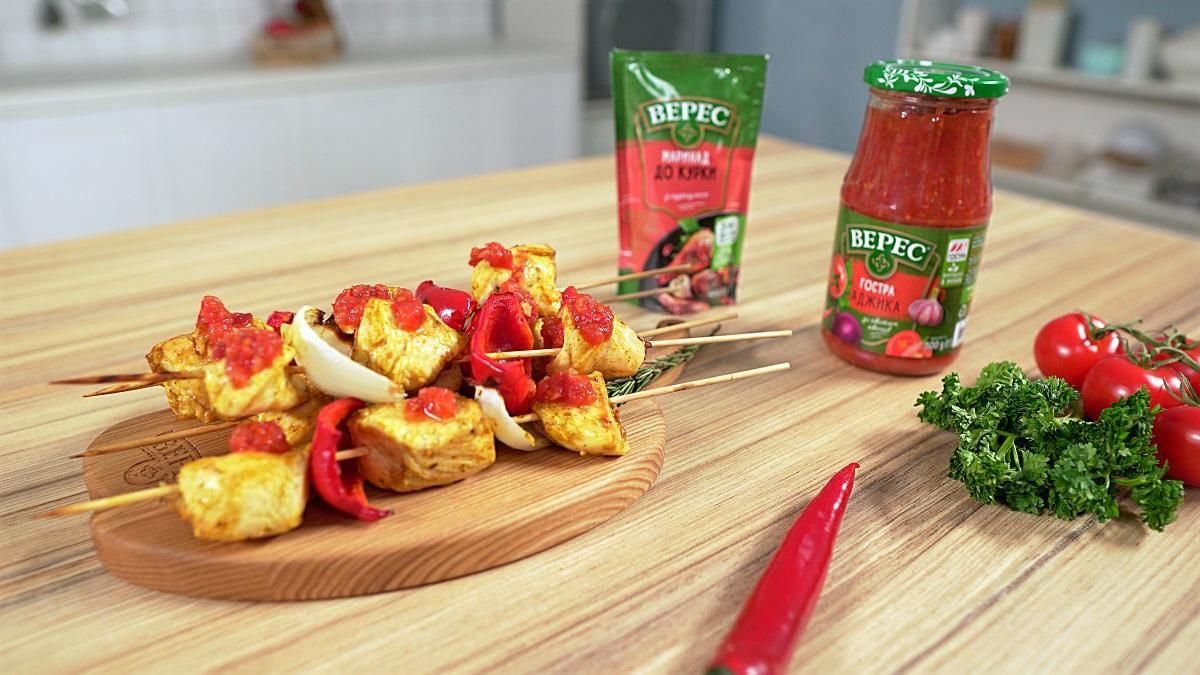 Шашлык из курицы в духовке – рецепт и какой маринад выбрать Шашлык из курицы в духовке – рецепт и какой маринад выбрать
