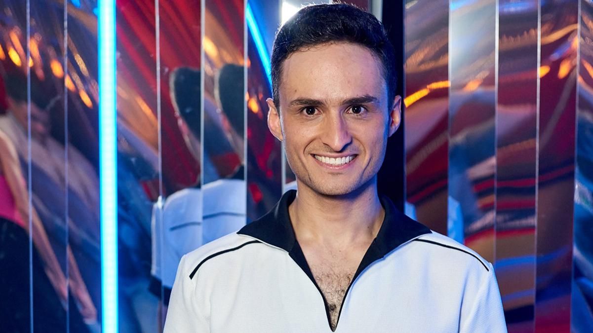 Ігор Ласточкін продає переможний кубок "Танців з зірками" заради благодійності: деталі Ігор Ласточкін продає переможний кубок "Танців з зірками" заради благодійності: деталі