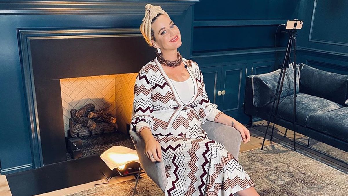 Кэти Перри опубликовала курьезное видео с УЗИ: дочь показывает средний палец Кэти Перри опубликовала курьезное видео с УЗИ: дочь показывает средний палец