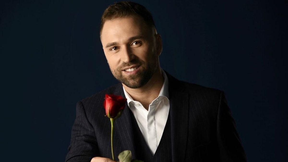 "Холостяк" Максим Михайлюк позував у сексуальній фотосесії: пікантні фото "Холостяк" Максим Михайлюк позував у сексуальній фотосесії: пікантні фото