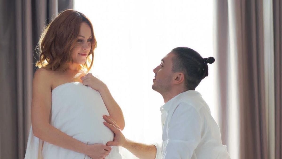 Тарас Тополя зізнався, чому Alyosha народжувала першу дитину в США Тарас Тополя зізнався, чому Alyosha народжувала першу дитину в США