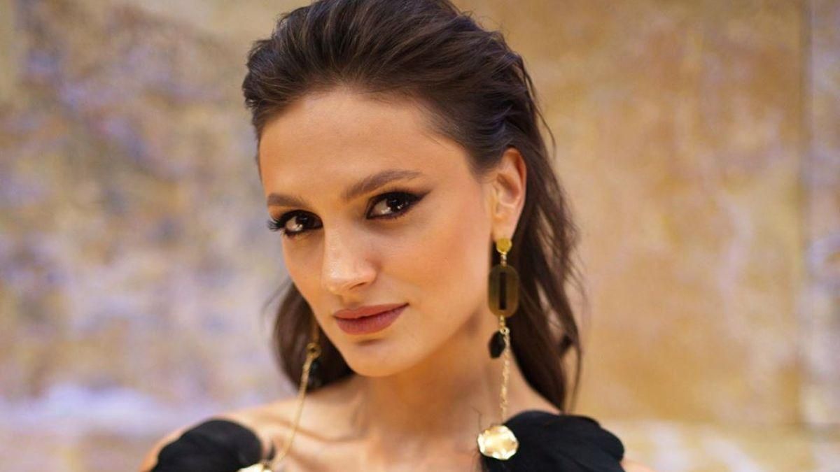 Учасниця "Холостяка-10" Дана подякувала за підтримку та попросила не бажати їй перемоги Учасниця "Холостяка-10" Дана подякувала за підтримку та попросила не бажати їй перемоги