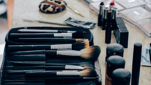 Як чистити пензлики для макіяжу: покрокова інструкція