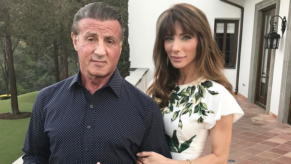 Сильвестр Сталлоне отмечает 23 годовщину брака: как звездная пара выглядит сейчас Сильвестр Сталлоне отмечает 23 годовщину брака: как звездная пара выглядит сейчас