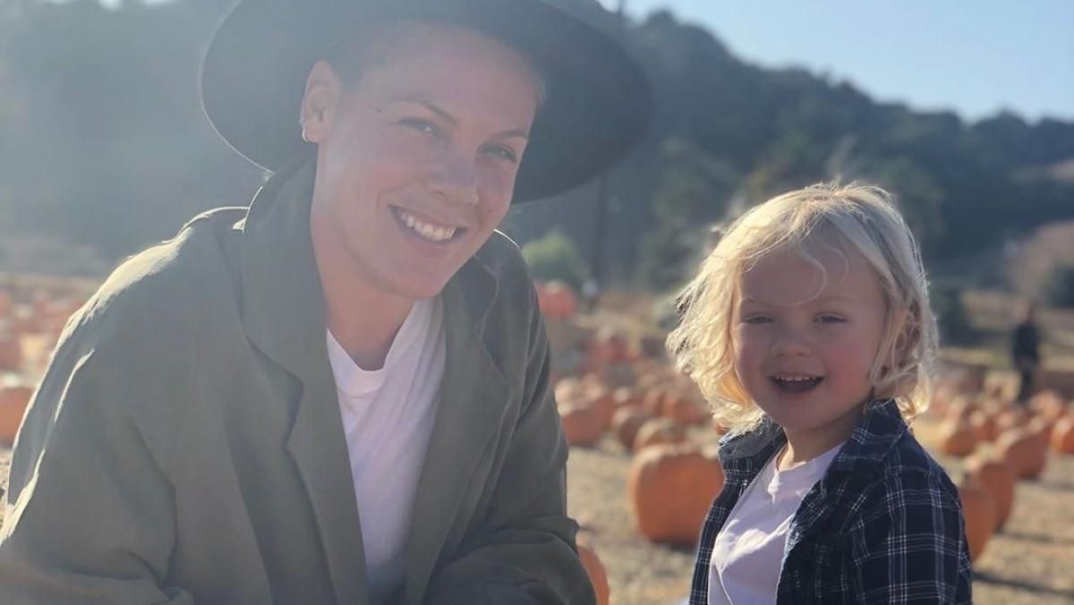 Pink розповіла, як коронавірус вплинув на здоров'я її сина Pink розповіла, як коронавірус вплинув на здоров'я її сина