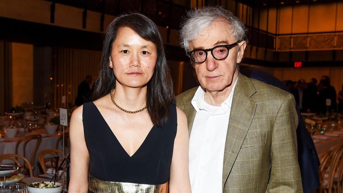 Вуди Аллен рассказал о браке с приемной дочерью: Наш союз выглядел безрассудным Вуди Аллен рассказал о браке с приемной дочерью: Наш союз выглядел безрассудным