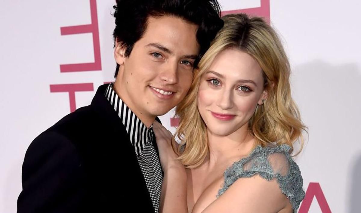 Зірки "Рівердейлу" Коул Спроус та Лілі Рейнгарт остаточно розійшлись, – ЗМІ Зірки "Рівердейлу" Коул Спроус та Лілі Рейнгарт остаточно розійшлись, – ЗМІ