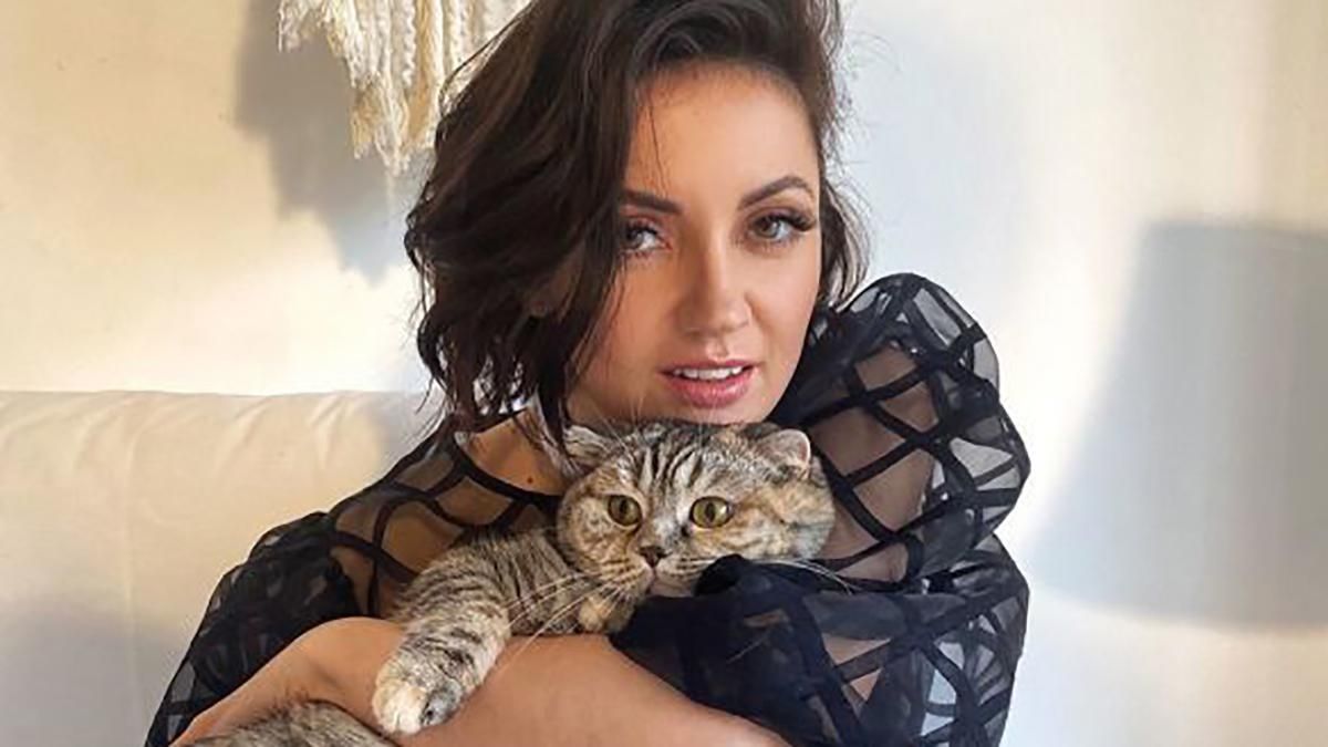 Оля Цибульская опубликовала волшебный кадр с домашним любимцем Оля Цибульская опубликовала волшебный кадр с домашним любимцем