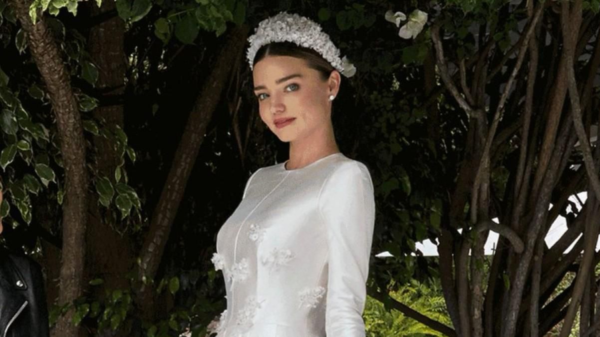 Модель Міранда Керр поділилась ексклюзивними фото зі свого весілля з мільярдером Модель Міранда Керр поділилась ексклюзивними фото зі свого весілля з мільярдером