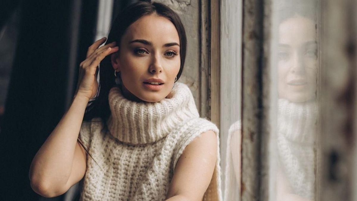 Ксения Мишина стала главной героиней шоу "Холостячка" Ксения Мишина стала главной героиней шоу "Холостячка"