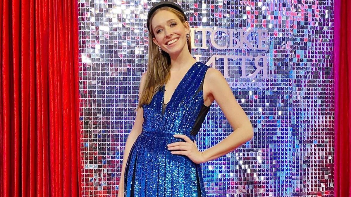 Катя Осадчая похвасталась стильным образом в маске: эффектные фото Катя Осадчая похвасталась стильным образом в маске: эффектные фото