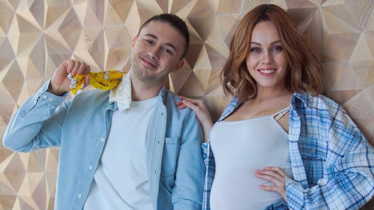 Тарас Тополя и Alyosha рассекретили пол будущего ребенка Тарас Тополя и Alyosha рассекретили пол будущего ребенка