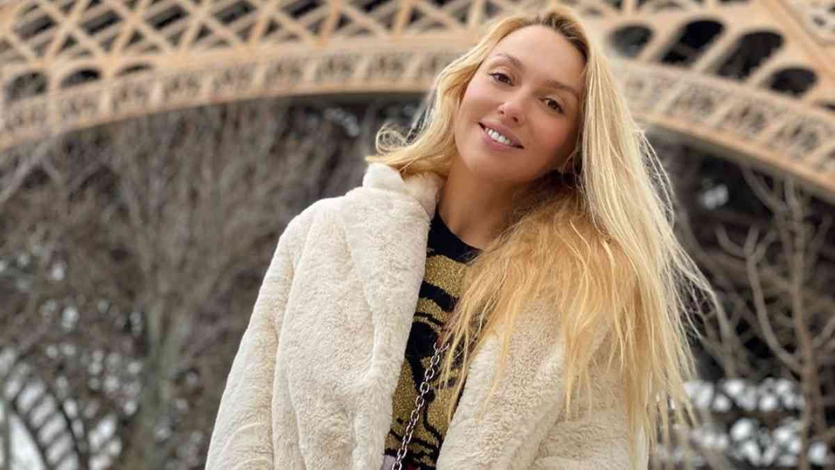 Оля Полякова умилила сеть детской фотографией Оля Полякова умилила сеть детской фотографией