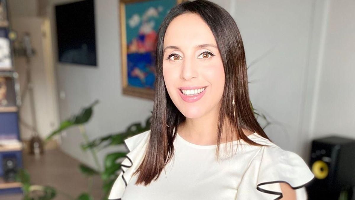 В бежевом платье: беременная Джамала умилила сеть нежным образом В бежевом платье: беременная Джамала умилила сеть нежным образом