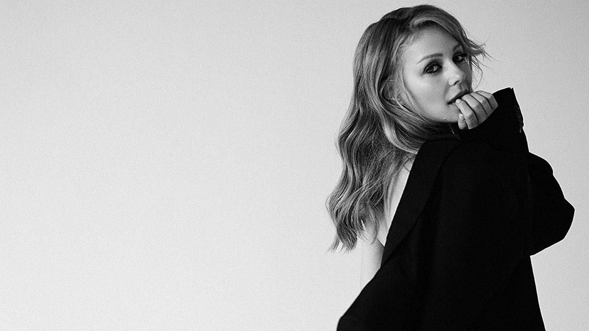 У відвертому боді: спокуслива Тіна Кароль похизувалася тілом – фото У відвертому боді: спокуслива Тіна Кароль похизувалася тілом – фото