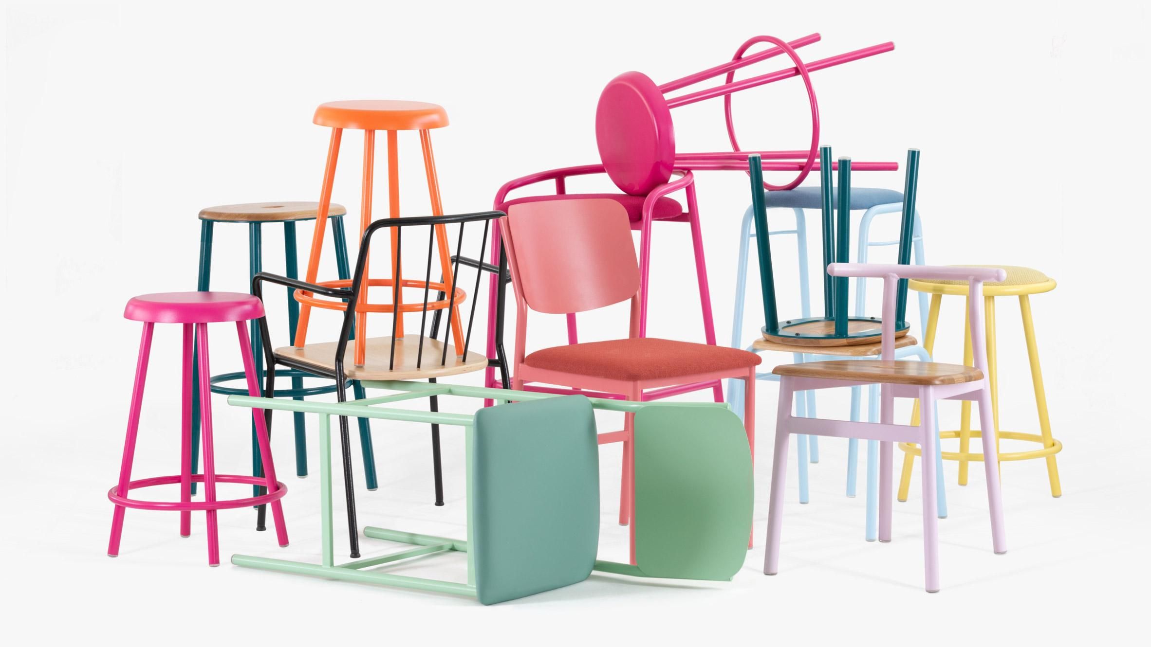 200 цветов: в Канаде представили коллекцию кухонной мебели из гнутого металла – фото 200 цветов: в Канаде представили коллекцию кухонной мебели из гнутого металла – фото