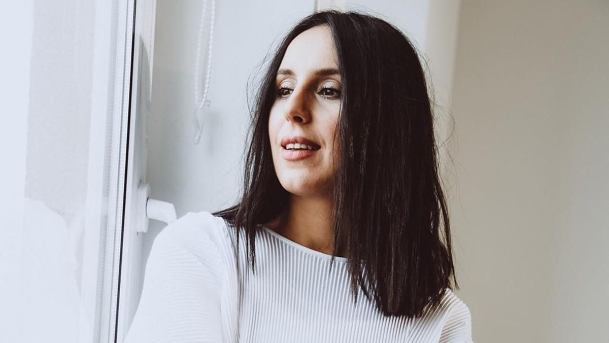 У комбінезоні зі старих джинсів: Джамала здивувала неординарним образом У комбінезоні зі старих джинсів: Джамала здивувала неординарним образом