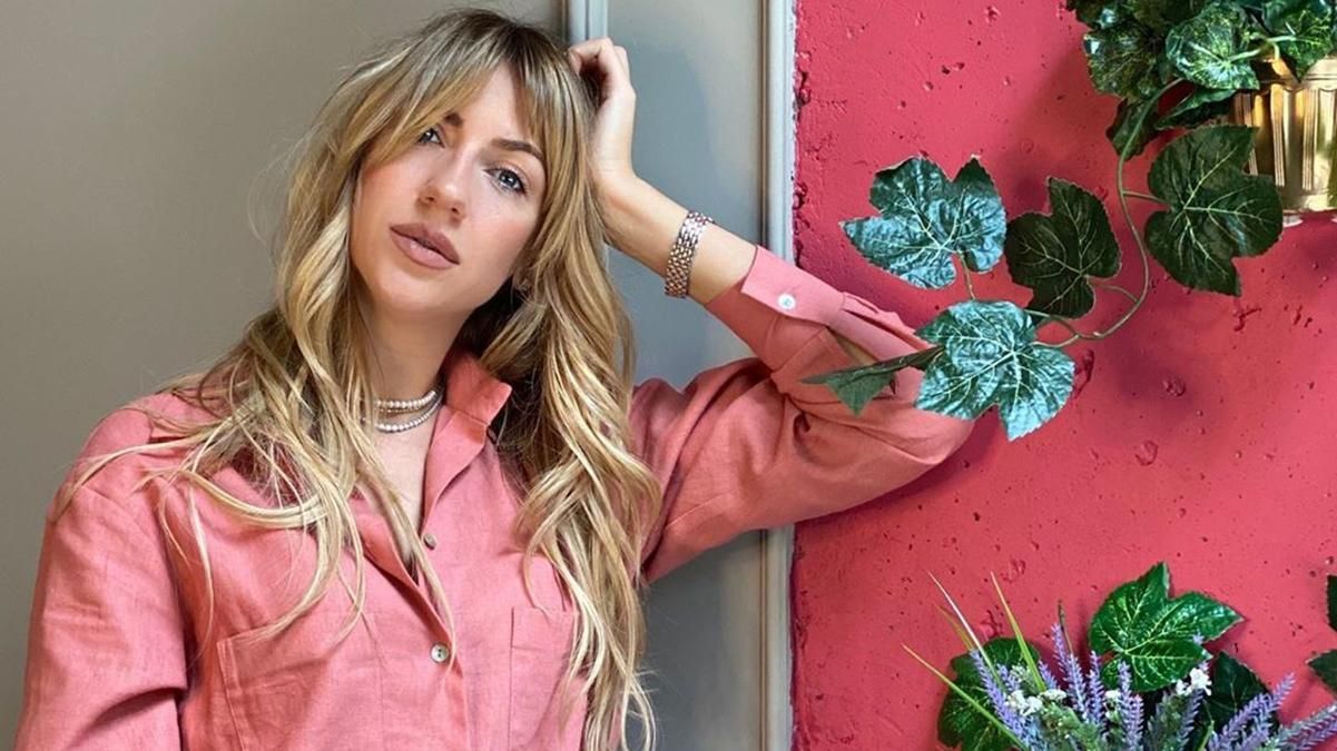 В мини платье и на каблуках: Леся Никитюк очаровала сеть стройными ногами В мини платье и на каблуках: Леся Никитюк очаровала сеть стройными ногами