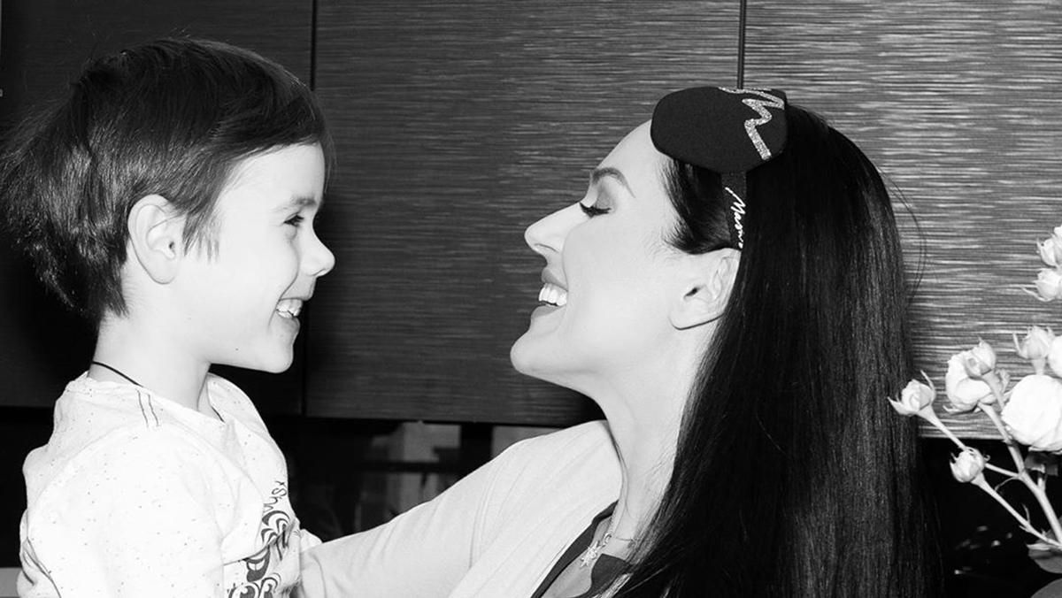 Маша Єфросиніна підкорила мережу хазяйновитістю сина: на відео відреагував зірковий бомонд Маша Єфросиніна підкорила мережу хазяйновитістю сина: на відео відреагував зірковий бомонд