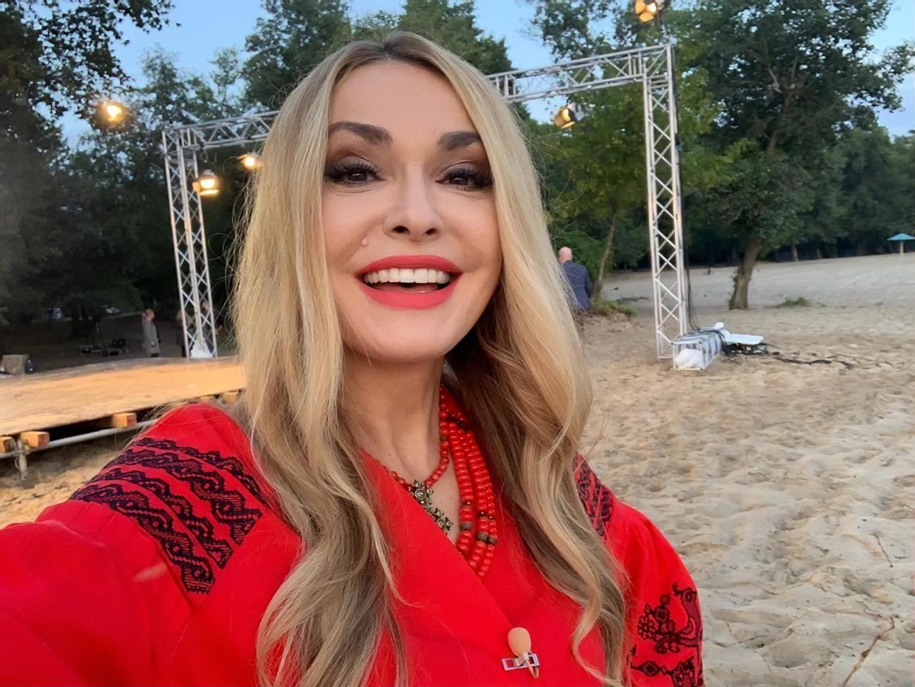 Ольга Сумская рассказала о пользе трав для здоровья и красоты Ольга Сумская рассказала о пользе трав для здоровья и красоты