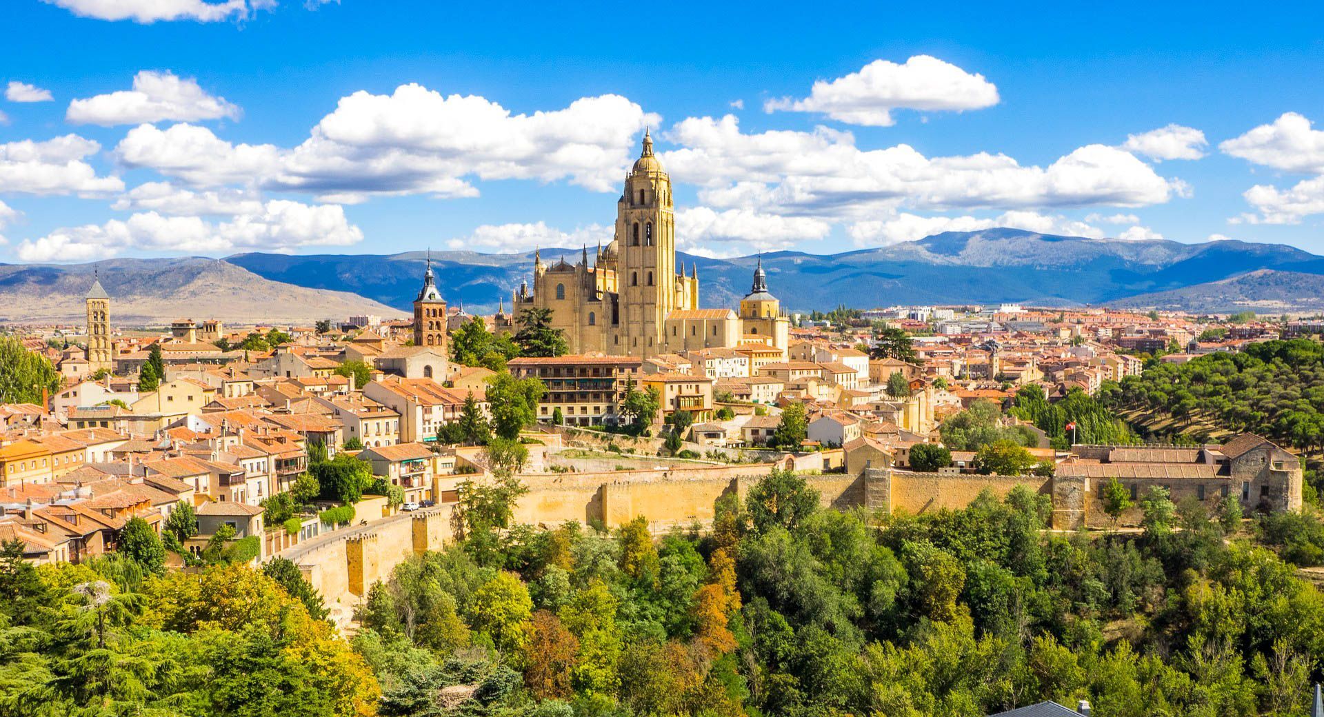7 удивительных туристических точек Испании: фотографии