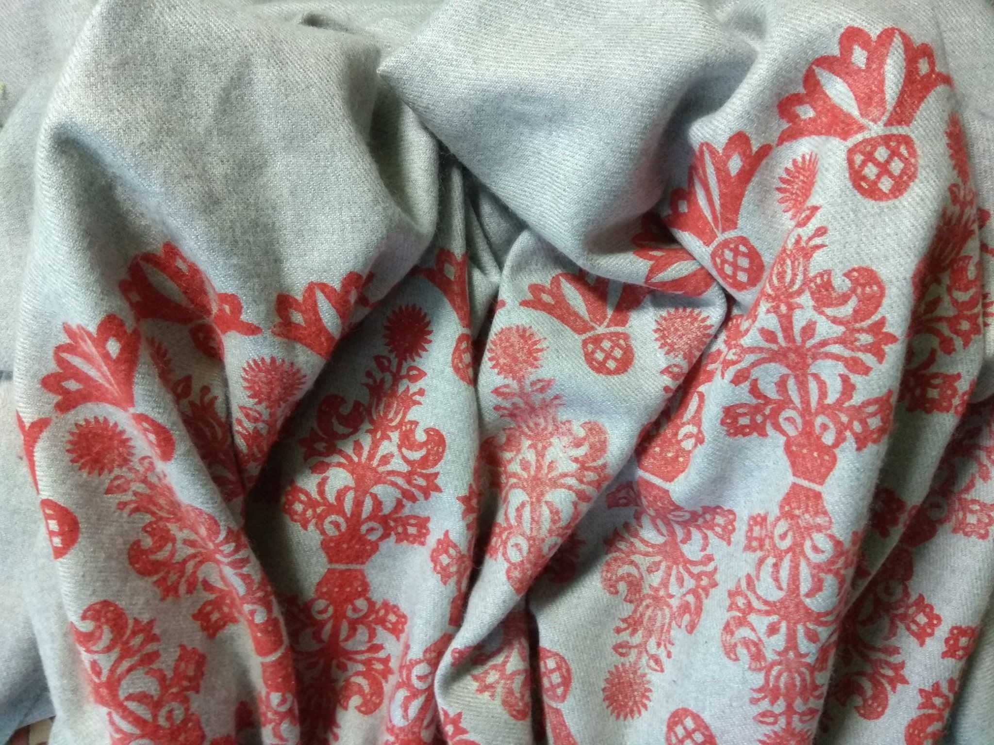 Украинское всегда в тренде: как создают узоры на ткани по древней технике Украинское всегда в тренде: как создают узоры на ткани по древней технике