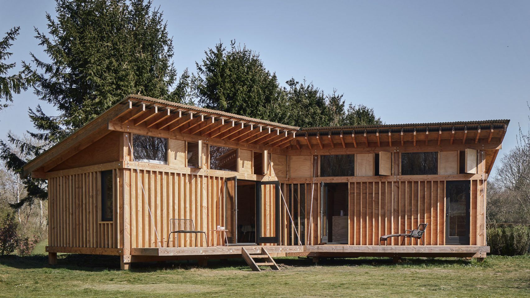 Екологічний дизайн: в Нідерландах спроєктували дерев'яний мінібудинок для відпочинку – фото 