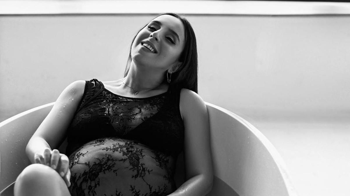 Джамала показала, как набирается сил перед родами в бассейне: яркие фото Джамала показала, как набирается сил перед родами в бассейне: яркие фото