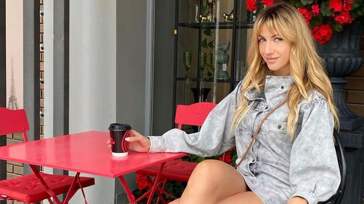 В мини-шортах и майке: Леся Никитюк похвасталась стройными ногами – пикантные фото