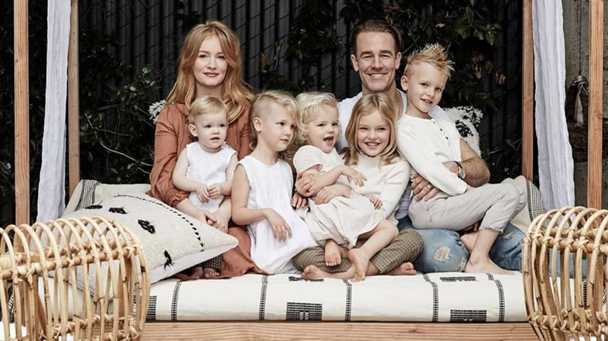 Жена звезды "Бухты Доусона" Джеймса Ван Дер Бика пережила пятый выкидыш Жена звезды "Бухты Доусона" Джеймса Ван Дер Бика пережила пятый выкидыш