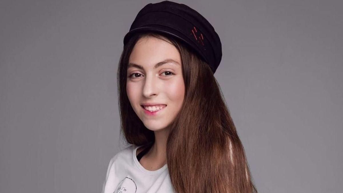 У сукні з глибоким декольте: 15-річна донька Олі Полякової приголомшила літнім образом – фото