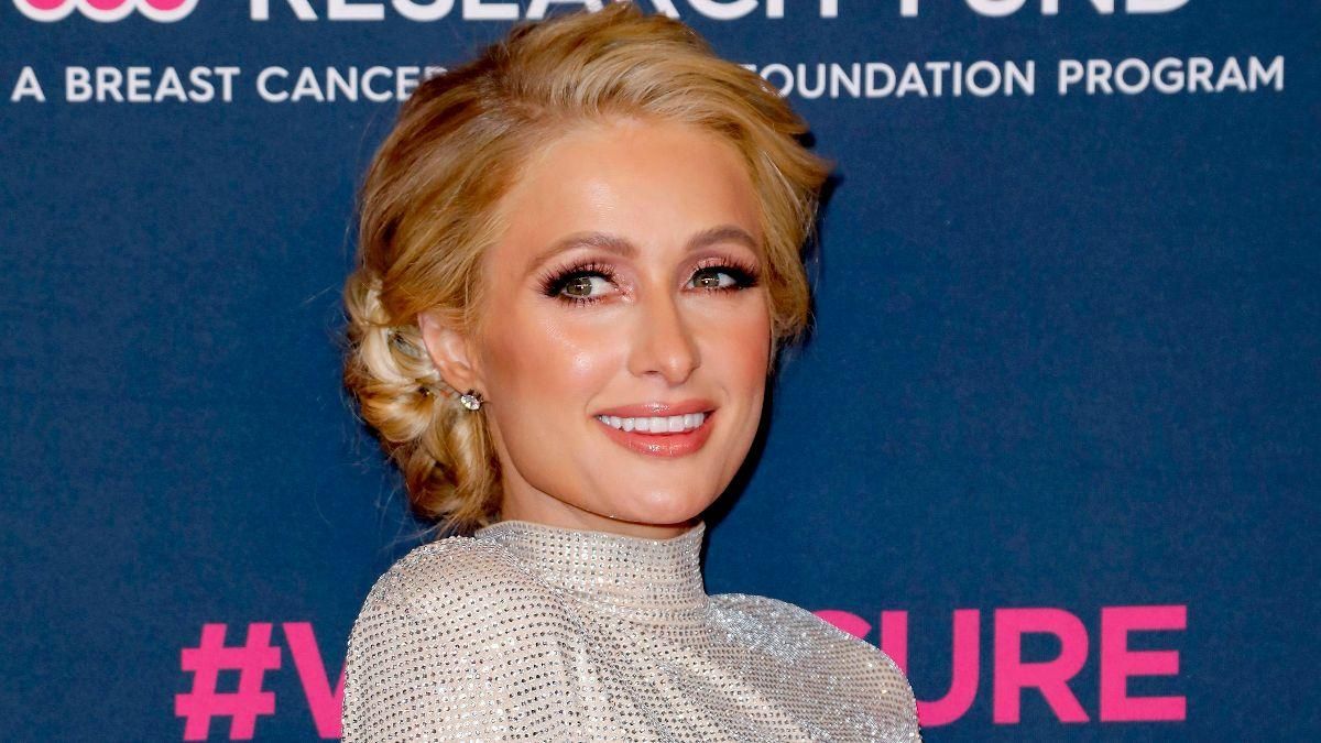 Ти моя казка: Періс Гілтон з бойфрендом відвідала виноградник – романтичні фото пари Ти моя казка: Періс Гілтон з бойфрендом відвідала виноградник – романтичні фото пари