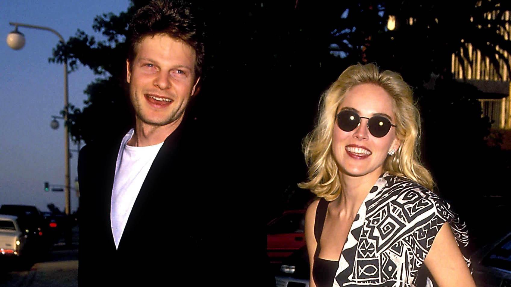 Шэрон Стоун прокомментировала самоубийство бывшего бойфренда Стива Бинга Шэрон Стоун прокомментировала самоубийство бывшего бойфренда Стива Бинга