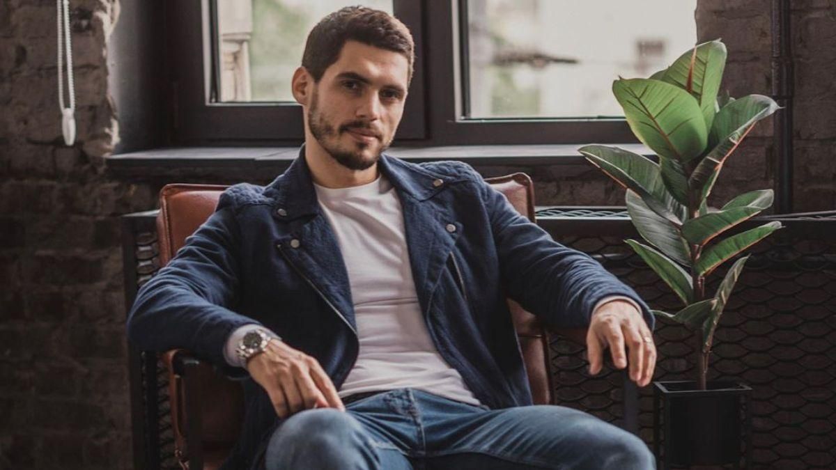 Никита Добрынин дал несколько советов "холостячке" Ксении Мишиной Никита Добрынин дал несколько советов "холостячке" Ксении Мишиной