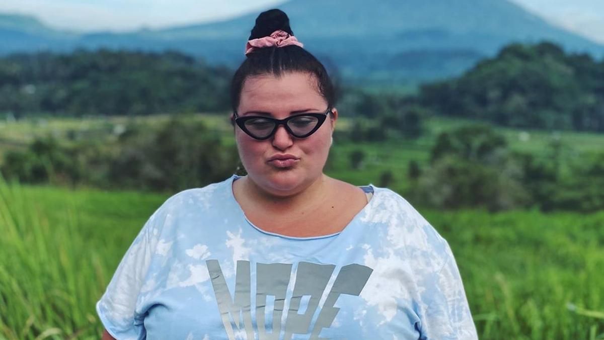 Alyona Alyona худеет: от каких любимых блюд отказалась рэп-исполнительница Alyona Alyona худеет: от каких любимых блюд отказалась рэп-исполнительница