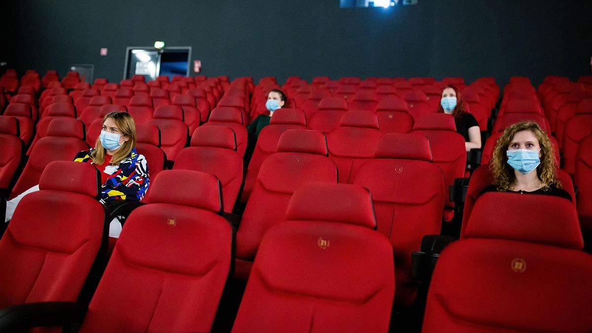 Відкриття кінотеатрів в Україні: правила та обмеження – відео