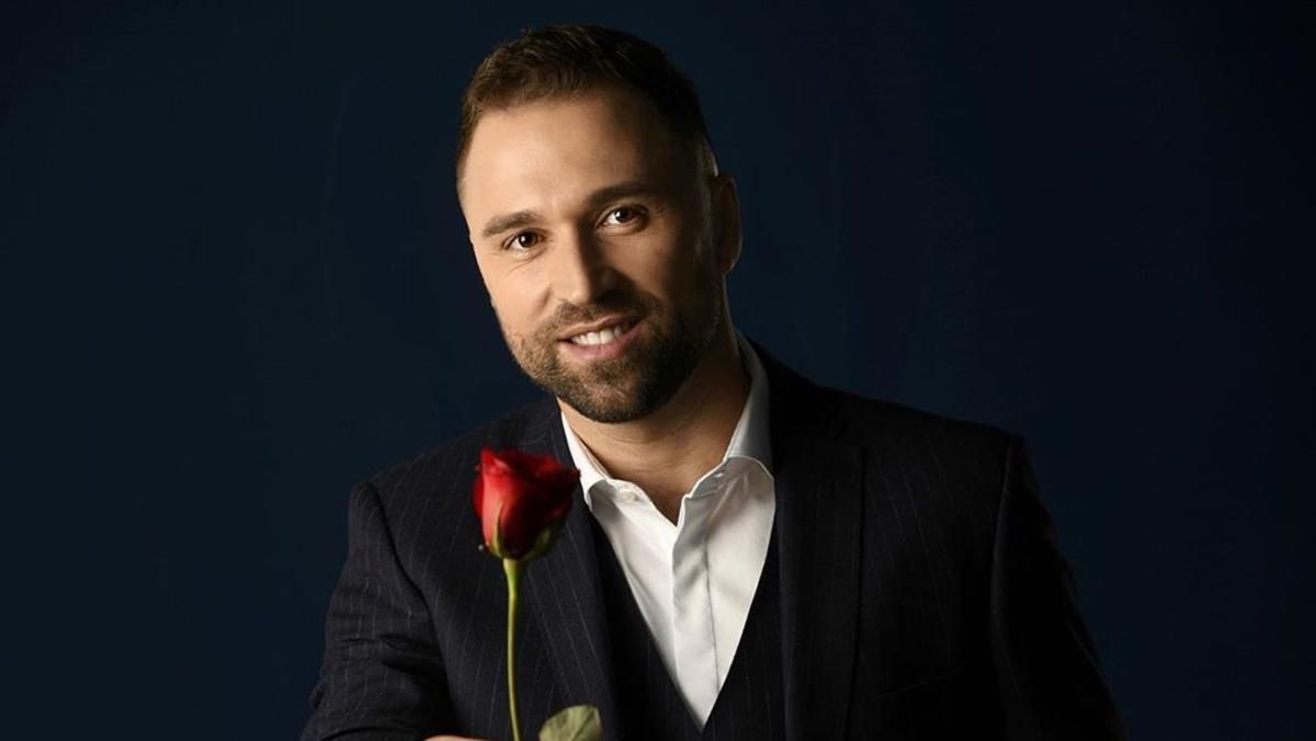 Героя "Холостяка" Макса Михайлюка помітили з ймовірною обраницею – фото Героя "Холостяка" Макса Михайлюка помітили з ймовірною обраницею – фото