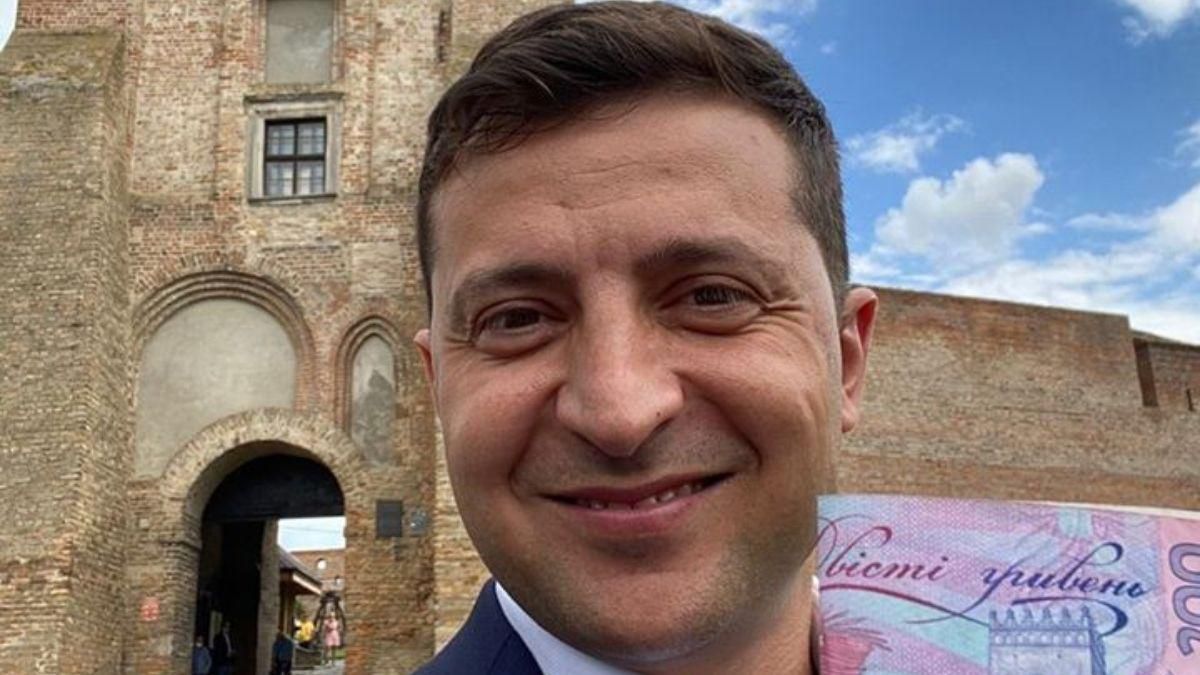 Владимир Зеленский сравнил башню Луцкого замка с рисунком на 200-гривневой купюре: фото Владимир Зеленский сравнил башню Луцкого замка с рисунком на 200-гривневой купюре: фото