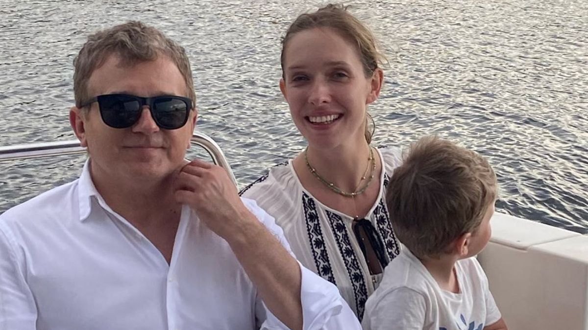 Катя Осадча замилувала мережу фото з сином та чоловіком Катя Осадча замилувала мережу фото з сином та чоловіком