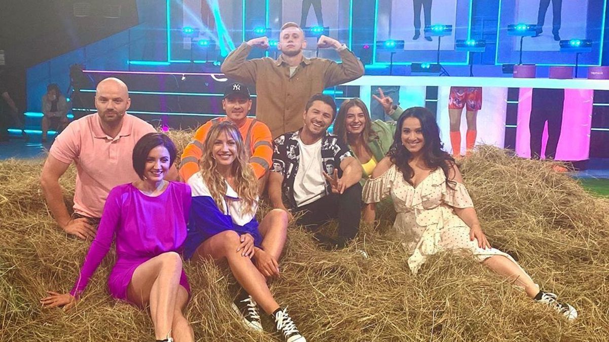 Сергій Притула поділився деталями зйомок "у нових реаліях": веселі фото Сергій Притула поділився деталями зйомок "у нових реаліях": веселі фото