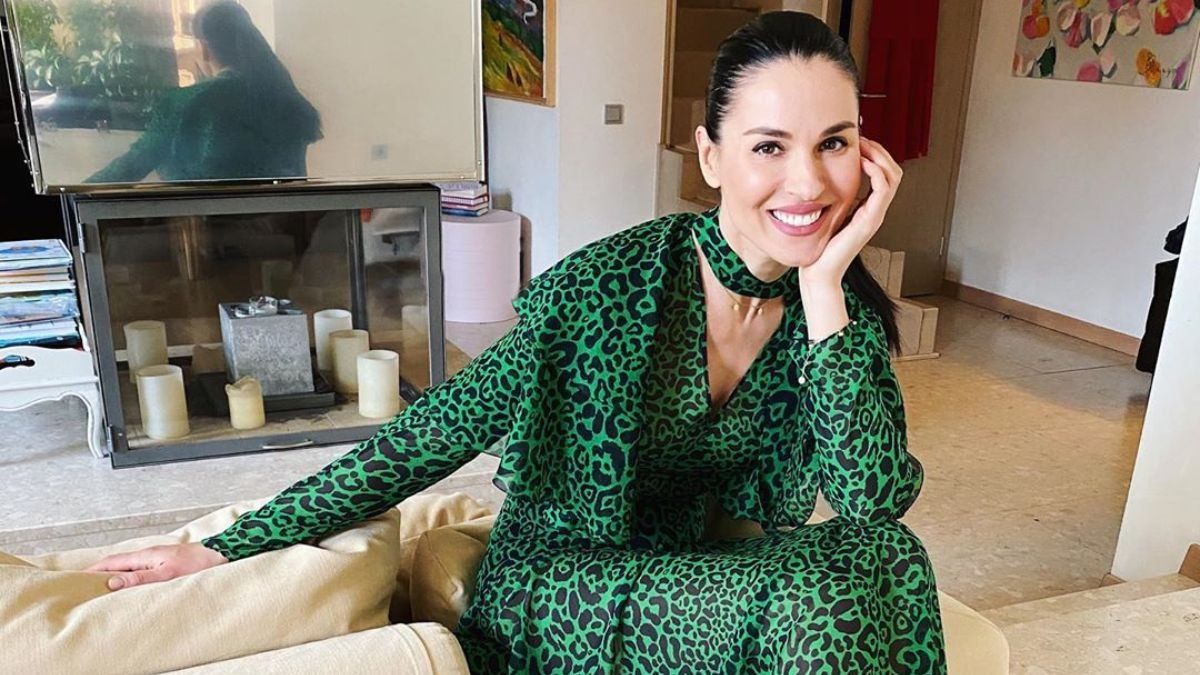 В джинсовых мини шортах и шляпе: Маша Ефросинина показала стильный летний образ – фото В джинсовых мини шортах и шляпе: Маша Ефросинина показала стильный летний образ – фото