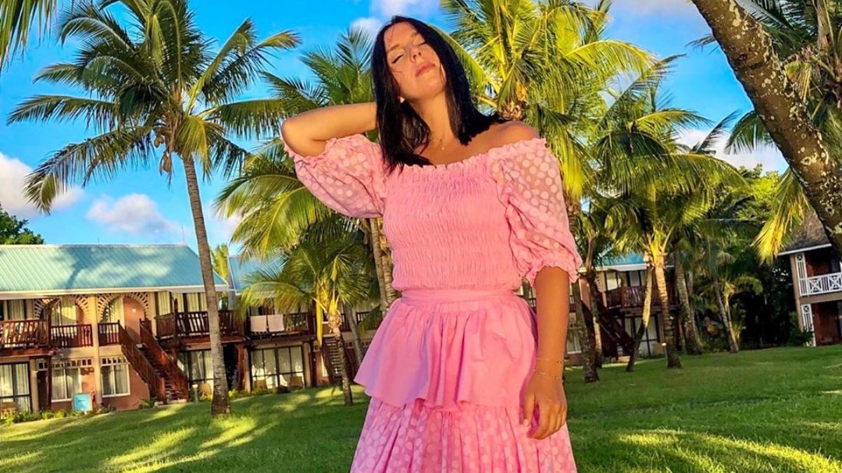 В розовом платье на морском побережье: Джамала показала живописные архивные фото с отпуска В розовом платье на морском побережье: Джамала показала живописные архивные фото с отпуска