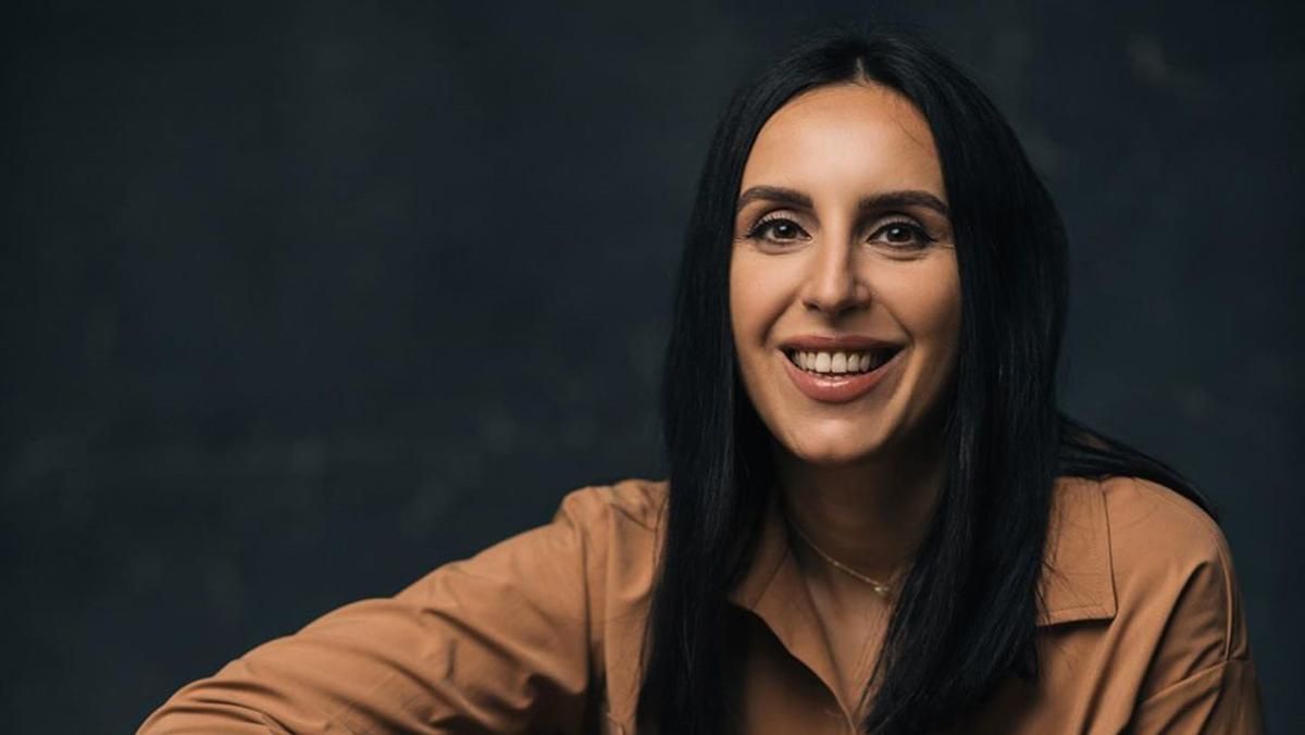 У чорній сукні-сорочці: Джамала показала прогулянку з новонародженим сином – фото У чорній сукні-сорочці: Джамала показала прогулянку з новонародженим сином – фото