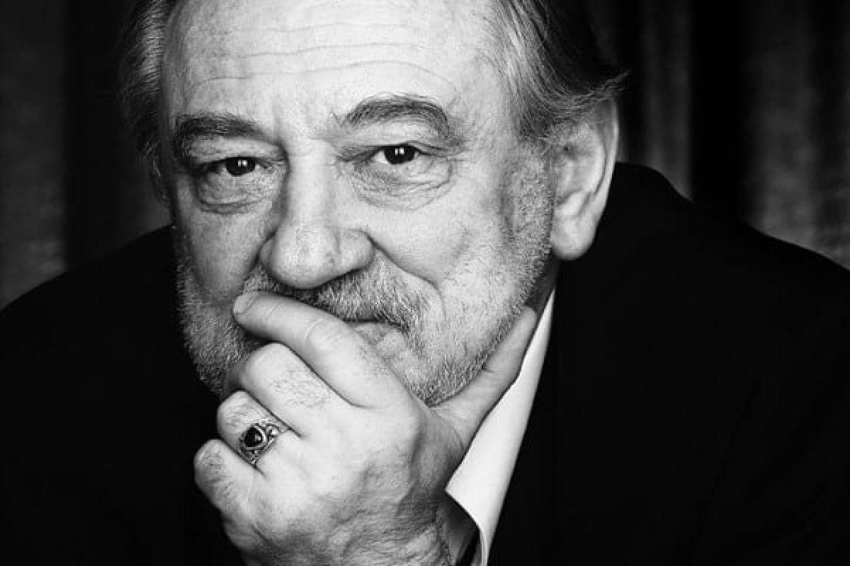 Памяти Богдана Ступки: 9 стихов, которые озвучил гениальный актер Памяти Богдана Ступки: 9 стихов, которые озвучил гениальный актер