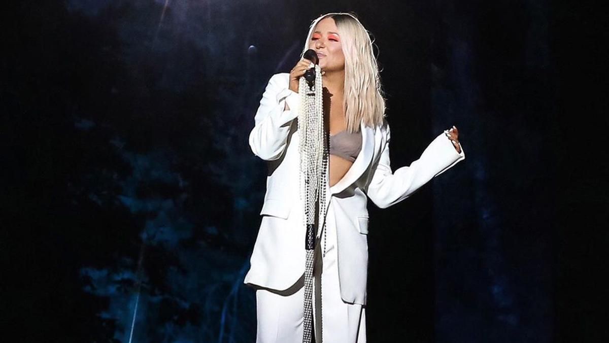 У пухнастій мінісукні: Наталія Могилевська вразила ефектним образом – фото У пухнастій мінісукні: Наталія Могилевська вразила ефектним образом – фото